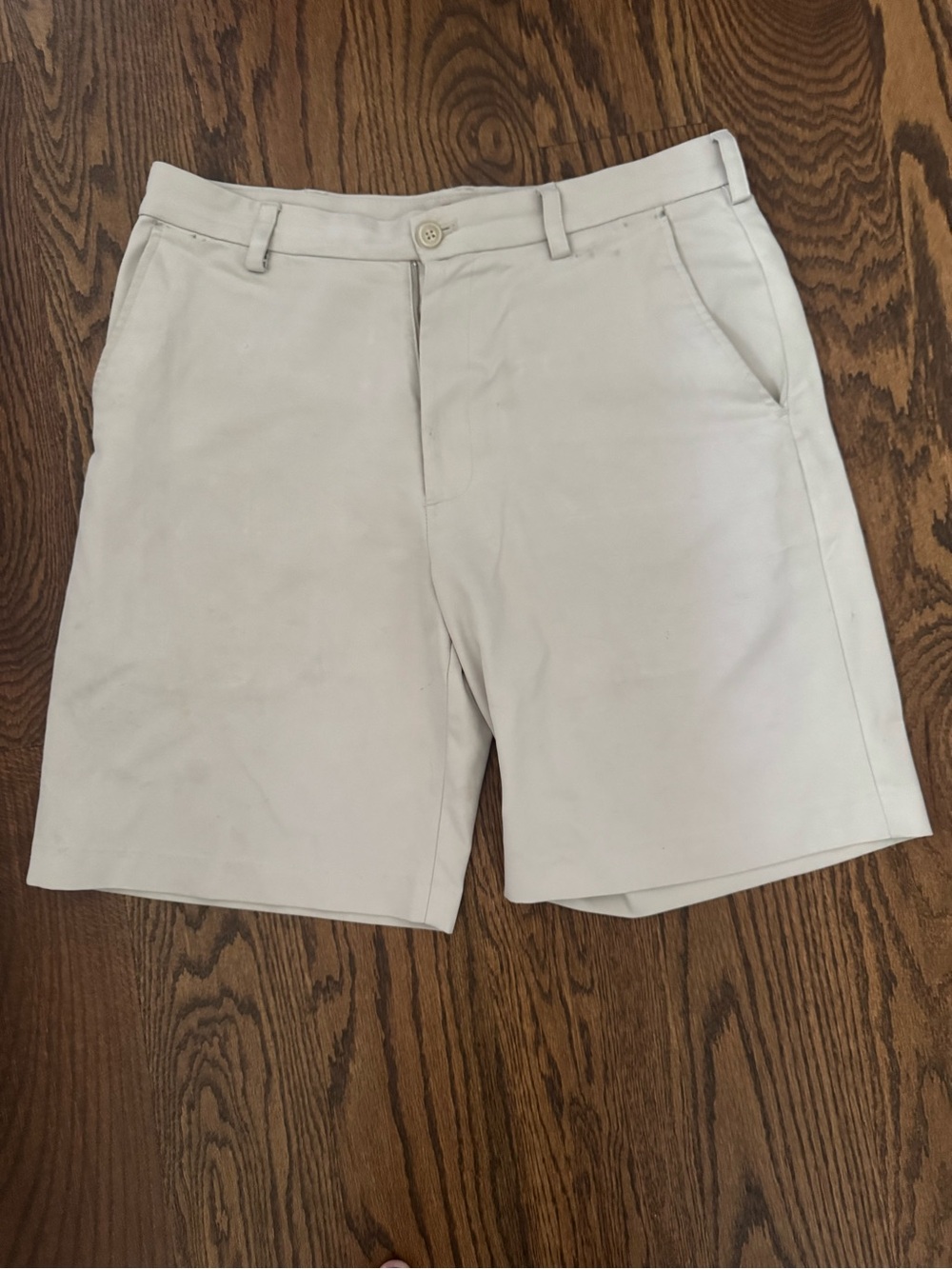 Izod Men's Flat Front Chino Shorts in Light Khaki